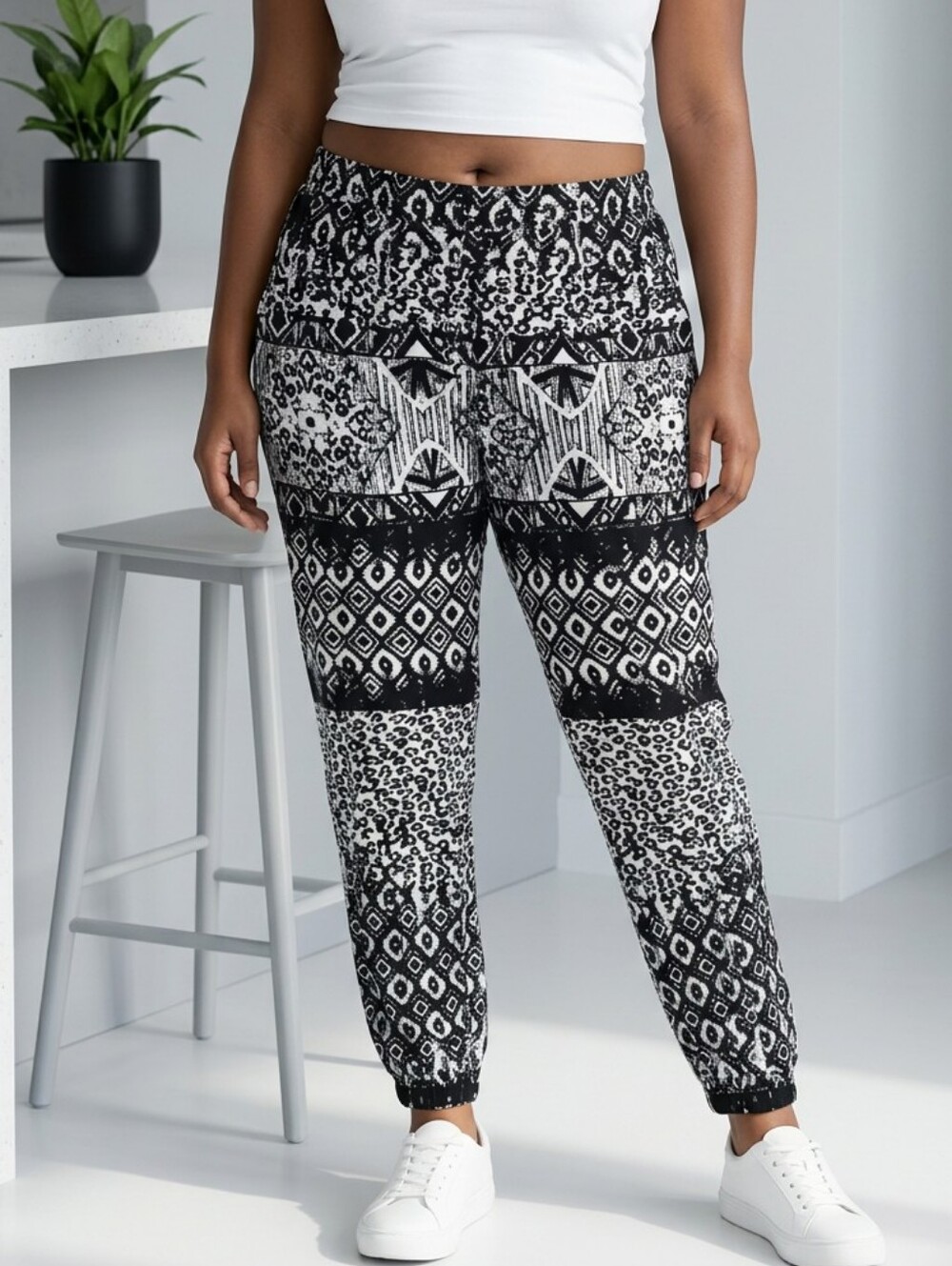 Black Boho Harem Pants Large Animal Print Joggers Pockets Stretch Waist Tribal
